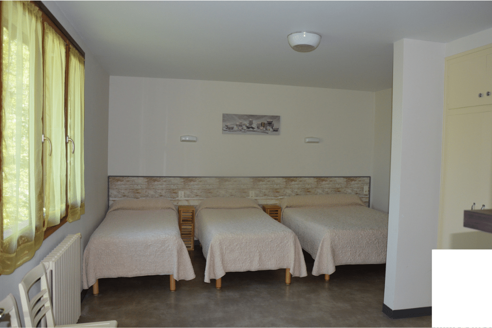 Dortoir 4 lits simples hôtel Relais Boralde